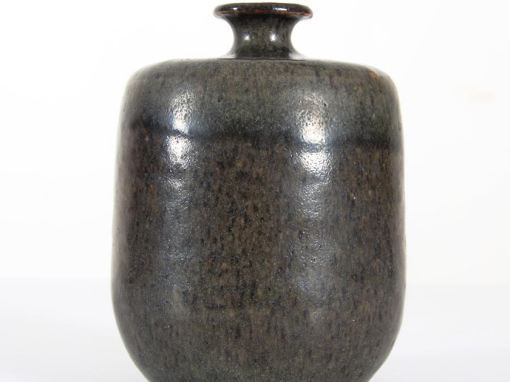 Unique stoneware vase brown glaze Rolf Palm own studio Mölle