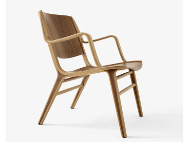 Fauteuil scandinave AX HM11 chêne et noyer. Edition neuve