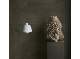 Suspension scandinave Utzon JU1 blanche. Edition neuve