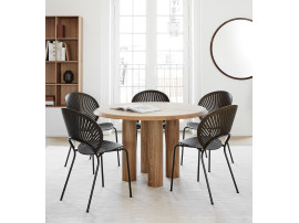 Table de repas scandinave modèle Islets 6775