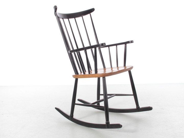 Rocking chair scandinave de Ilmari Tapiovaara