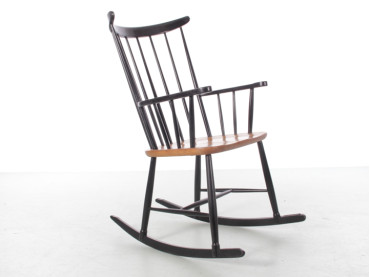 Rocking chair scandinave de Ilmari Tapiovaara