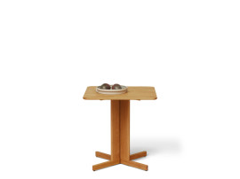 Table scandinave Trefoil carrée 68 x 68 cm