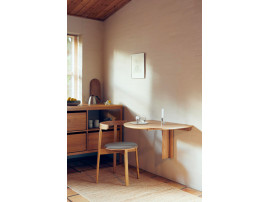 Table scandinave Trefoil murale, pliable