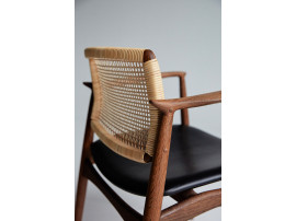 Fauteuil scandinave modèle SJ.67 Captain Cannage. Edition neuve.