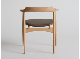 Fauteuil scandinave modèle Oval SJ.750. Edition neuve.