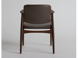 Fauteuil scandinave modèle SJ.67 Captain. Edition neuve.