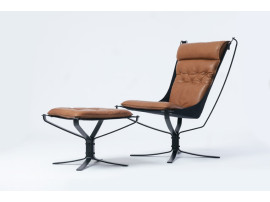 Fauteuil scandinave  Falcon First, dossier haut de Sigurd Resell. Nouvelle édition.