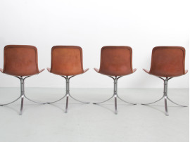 Suite de 4 chaises scandinaves modele PK9 édition originale K. Christiansen