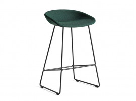 Tabouret de bar scandinave About A Stool AAS 39 65 cm ou 75 cm tapissé