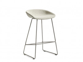 Tabouret de bar scandinave About A Stool AAS 39 65 cm ou 75 cm tapissé