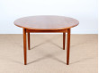 Scandinavian round dining table, in teak. 4 à 6 people.