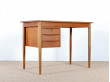 Bureau scandinave en teck.