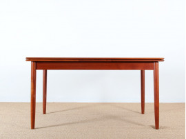 Table scandinave en teck 6/10 pers.