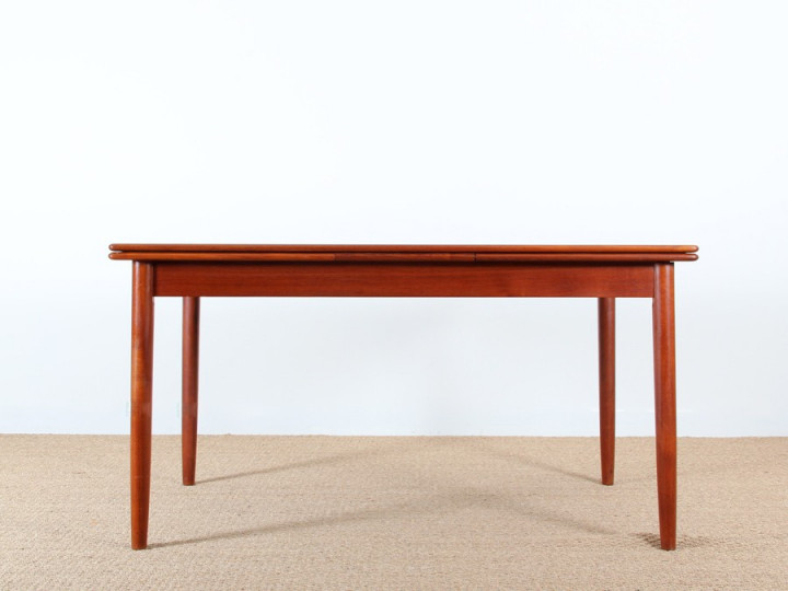 Scandinavian dining teak table 6/10 seats.