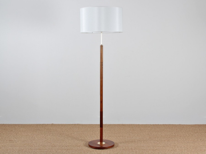 Scandinavian floor lamp in Rio rosewood