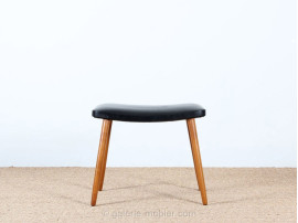 Tabouret ou repose pieds scandinave en cuir