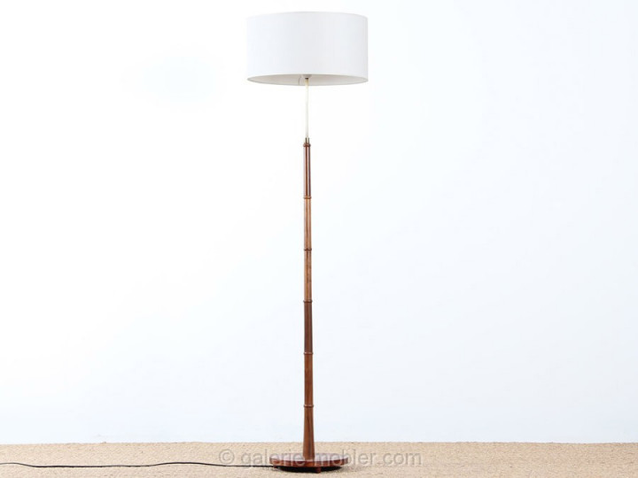 Scandinavian floor lamp in rosewood