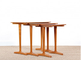 Scandinavian nesting tables in teak (1950)