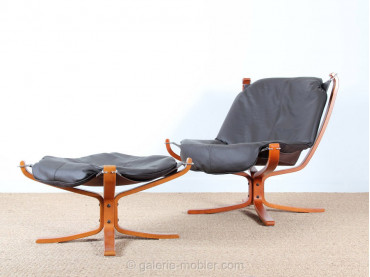 Falcon chair with ottoman