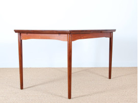 Scandinavian dining table in teak 4/6 seats