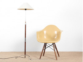 Scandinavian floor lamp in rosewood