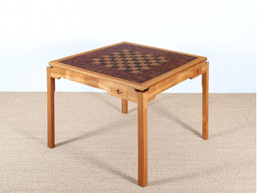 Scandinavian game table