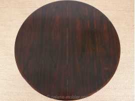 Extending circular dining table in rosewood 4/8 seats