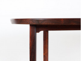 Extending circular dining table in rosewood 4/8 seats