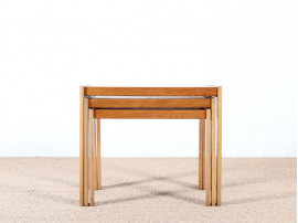 Set of three nesting tables in teak