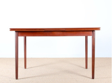 Scandinavian dining table in teak 4/6 seats