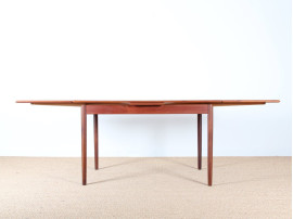 Scandinavian dining table in teak 4/6 seats