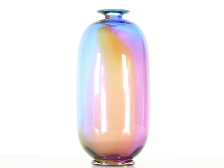 Vase violet en verre soufflé 