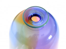 Vase violet en verre soufflé 