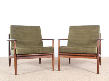 Danish modern pair of lounge chairs in teak 