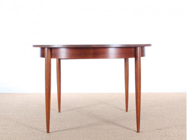 Mid-Century Modern scandinavian dining round table in Rio rosewood