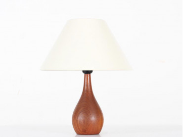 Petite lampe scandinave en teck