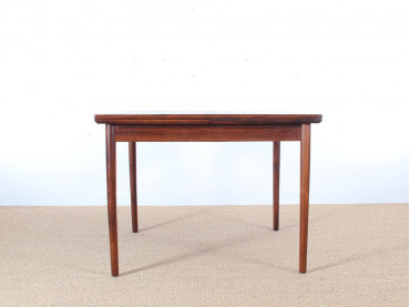 Scandinavian dining table in rosewood 4-8 p.