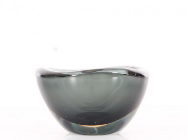 Mid-Century  modern  small Selena somerso bowl by Sven Palmqvist for Orrefors