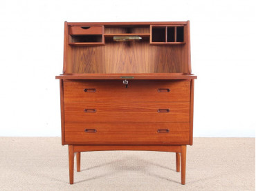 Mid-Century Modern scandinavian secretary in teak by Arne Wahl Iversen.