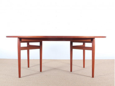 Mid century modern scandinavian dining table in teak by Arne Vodder