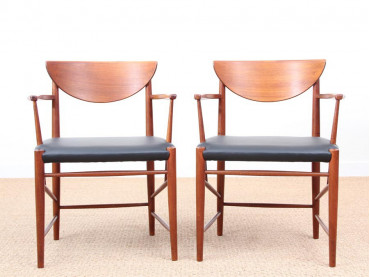 Mid-Century Modern Danish pair of armchairs in teck model 317 by Hvidt & Mølgaard Nielsen