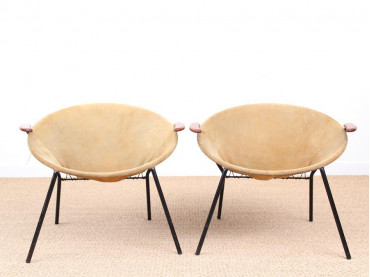 Mid-Century  modern scandinavian pair of balloon chairs by Hans Olsen