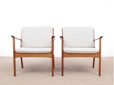 Mid-Century Modern Danish  lounge chair in mahogany model PJ 112 by Ole Wanscher