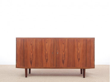 Buffet bas scandinave ou petite enfilade en palissandre de Rio