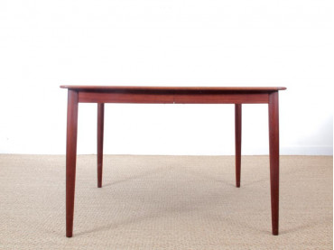 Mid-Century Modern danish extendable dining table in teak, 4/10 seats