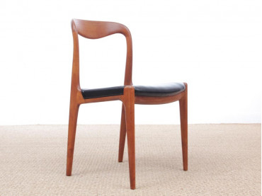 Mid-Century  modern scandinavian set of 10 chairs  in teak