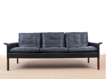 Mid modern danish 3 seats black leather sofa, model 500 by Hans Olsen