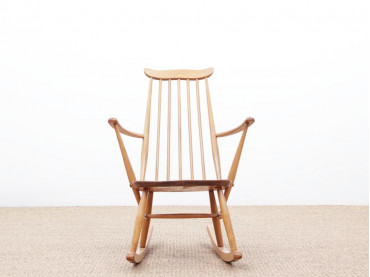 Rocking chair scandinave pour enfant