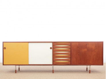 Mid-Century  modern scandinavian sideboard model 29A by Arne Vodder